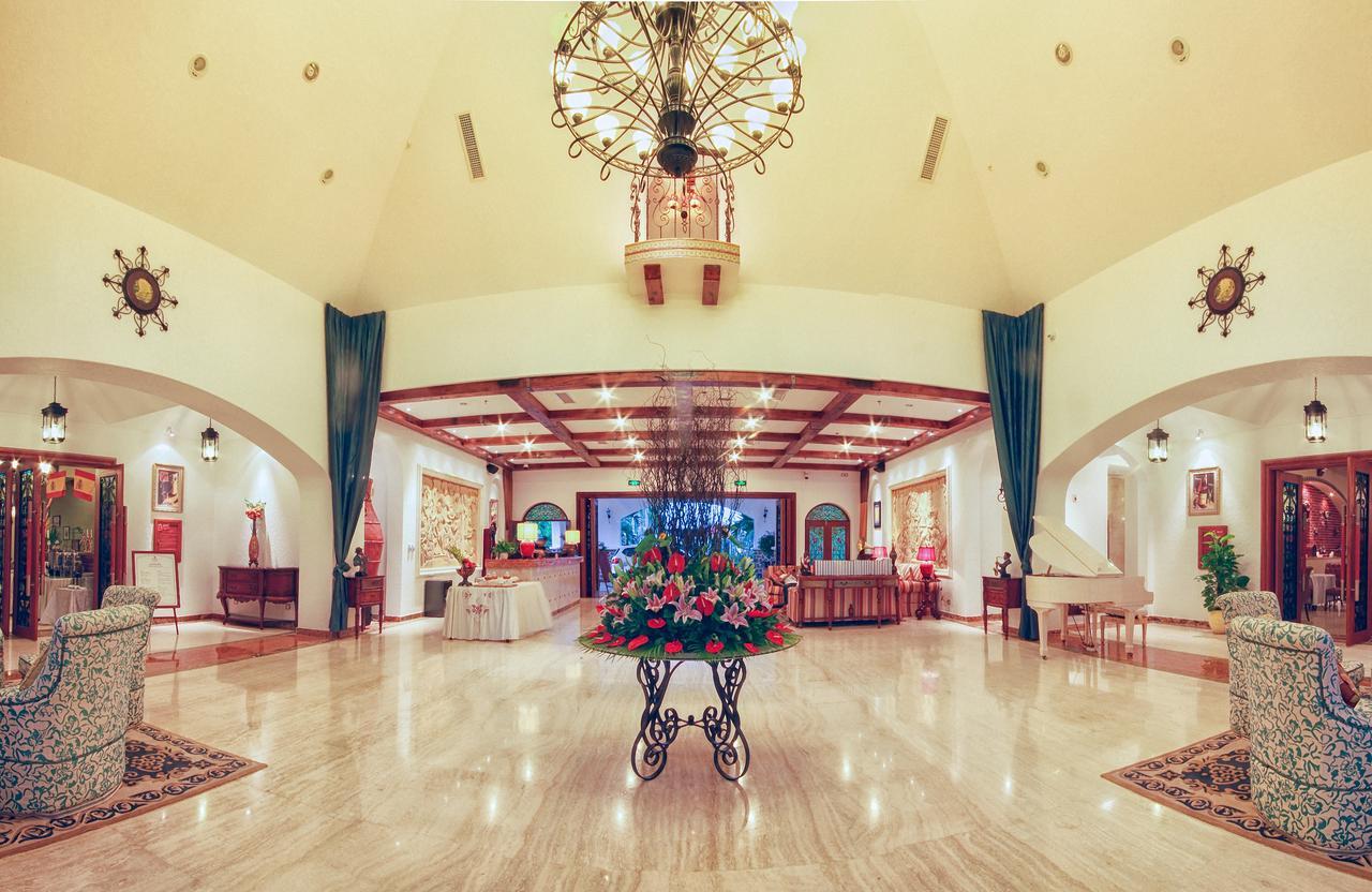 Best Western Premier International Resort Hotel Санья Екстер'єр фото